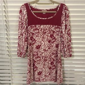 1$ with 6 or more tops!  Guess Dress